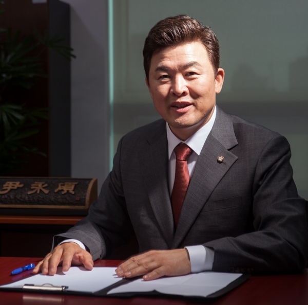 윤영석 의원.이원근