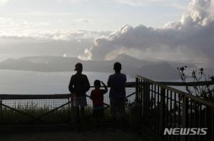 필리핀 피나투보 화산 대폭발 위험...용암 800m 치솟아