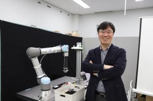 ‘인간 친화형 로봇기술’ 주역 박찬훈 한국기계硏 연구실장