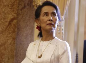 미얀마 아웅산 수치 “군부 쿠데타 거부하라” 국민에 호소