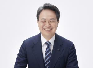 [ESG 금융 리더] 진옥동 신한금융 회장, 포용금융으로 선한 영향력 전파하다
