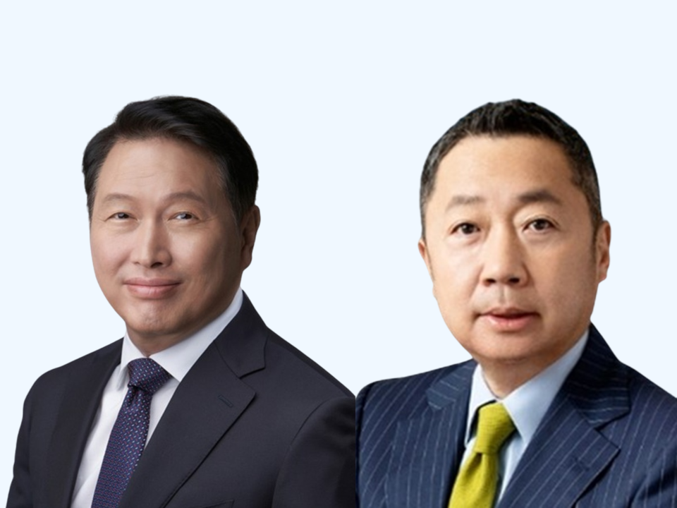 최태원(왼쪽) SK그룹 회장과 박정원 두산그룹 회장. <각 사>