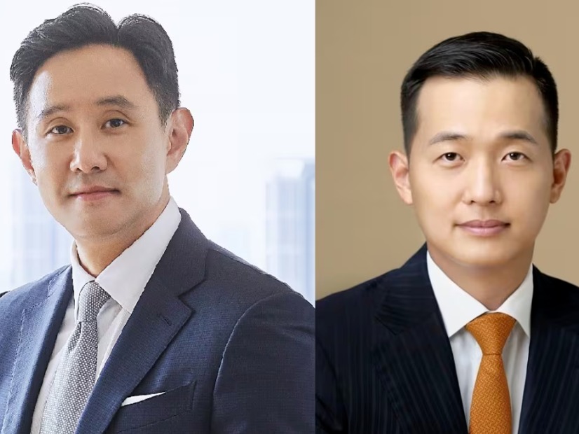 최윤범(왼쪽) 고려아연 회장은 최근 산업통상자원중소벤처기업위원회로부터, 김동관 한화그룹 부회장은 국회 정무위원회로부터 국감 증인 출석 요구를 받았다.<고려아연·한화>