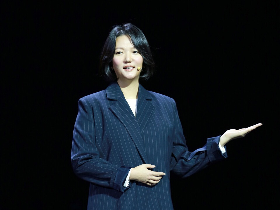 최수연 네이버 대표 ‘연임’ 촉각…“AI로 승부수”