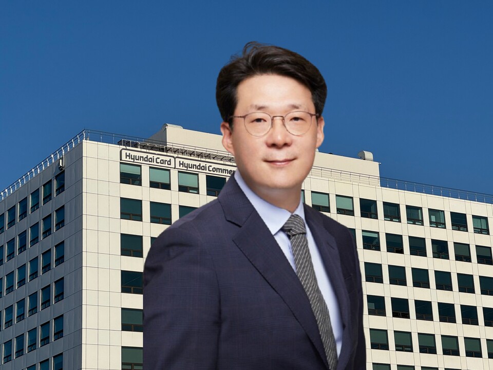 최근 사의를 표명한 김덕환 현대카드 대표.<현대카드, 그래픽=남빛하늘>