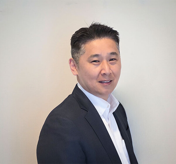 조나단 송 CJ대한통운 글로벌사업부문 신임 대표는 글로벌 물류업계에 30여 년간 몸담으며, 현장 실무자로 시작해 최상위 레벨인 글로벌 영업, 마케팅 총괄 포지션까지 오른 입지전적 인물로 평가받고 있다.<CJ대한통운>