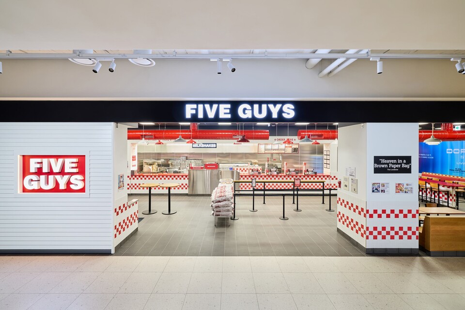 파이브가이즈 용산 8호점 매장 전경. <에프지코리아>