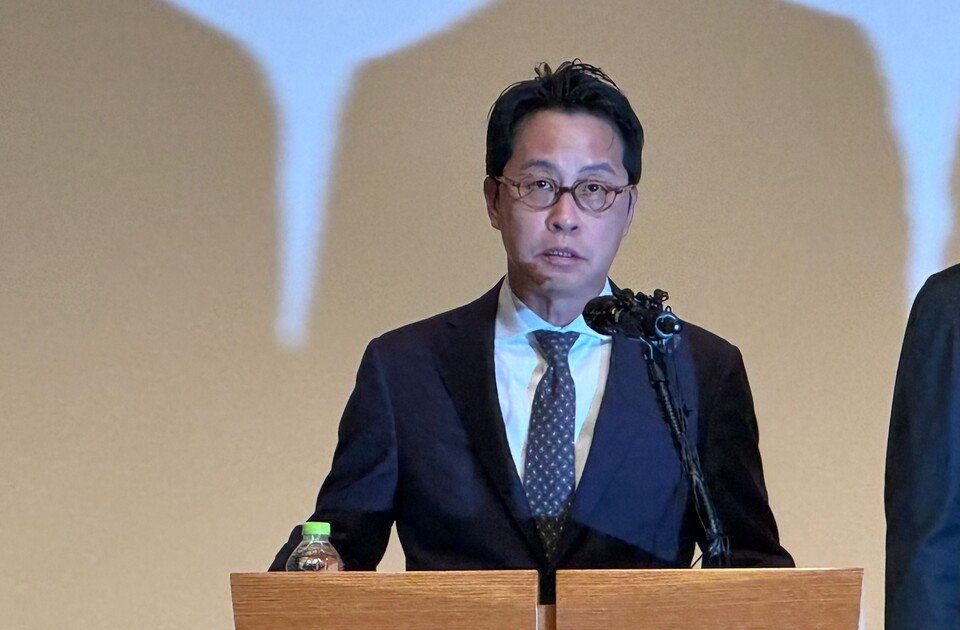 조좌진 롯데카드 대표가 18일 오후 서울 중구 부영태평빌딩 컨벤션홀에서 열린 사이버 침해 사고 관련 언론 브리핑에서 사과하고 있다.<남빛하늘>