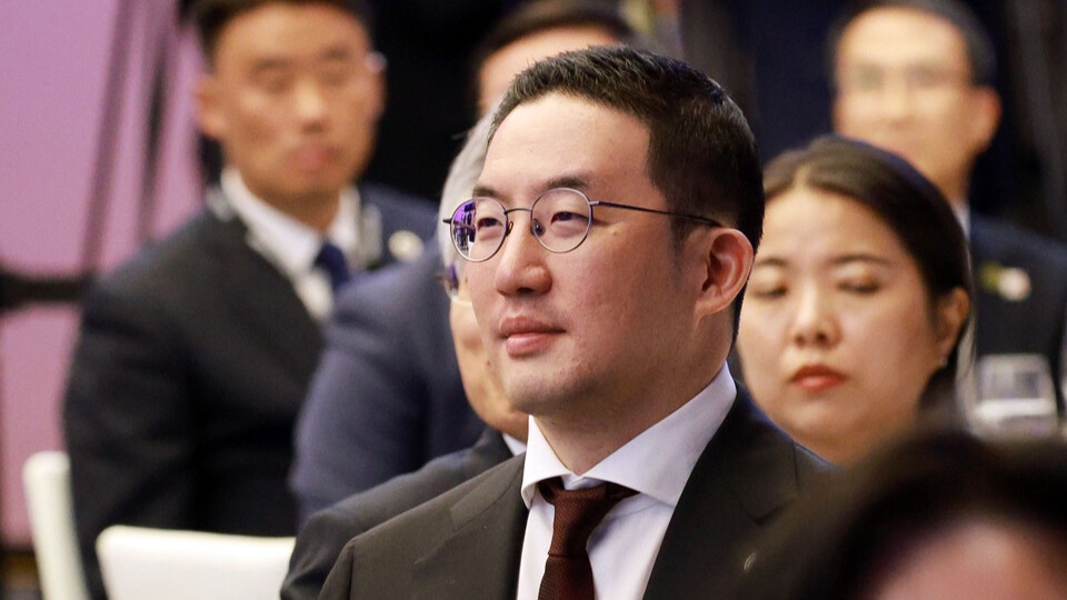 구광모 LG그룹 회장이 지난 1일 경북 소노캄 경주 그랜드볼룸에서 열린 한중 국빈만찬에 참석해 있다.<뉴시스>