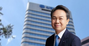 진옥동 회장의 밸류업 뚝심, 신한금융 몸값 '쑥쑥' 끌어올렸다 - 뉴스 썸네일 이미지
