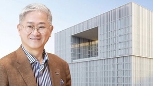 서경배 회장 '빅딜 뚝심'이 초석...아모레, K뷰티 왕좌 탈환 가능성 보인... - 뉴스 썸네일 이미지