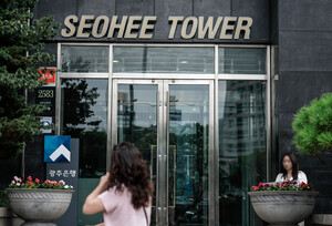 '상장폐지' 넘긴 서희건설, 실적 급락·경영 리스크에 '가시방석' 여전 - 뉴스 썸네일 이미지